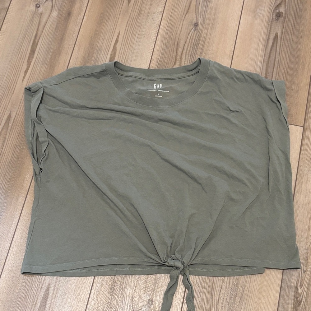 GAP Women's Sage Green Tie-Front Crop Top